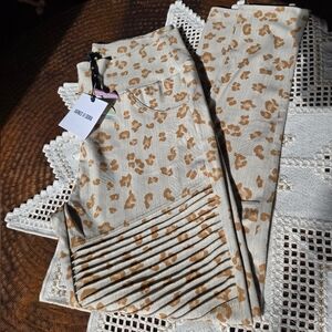 NWT Agnes & Dora Tan Leopard Print Moto Leggings